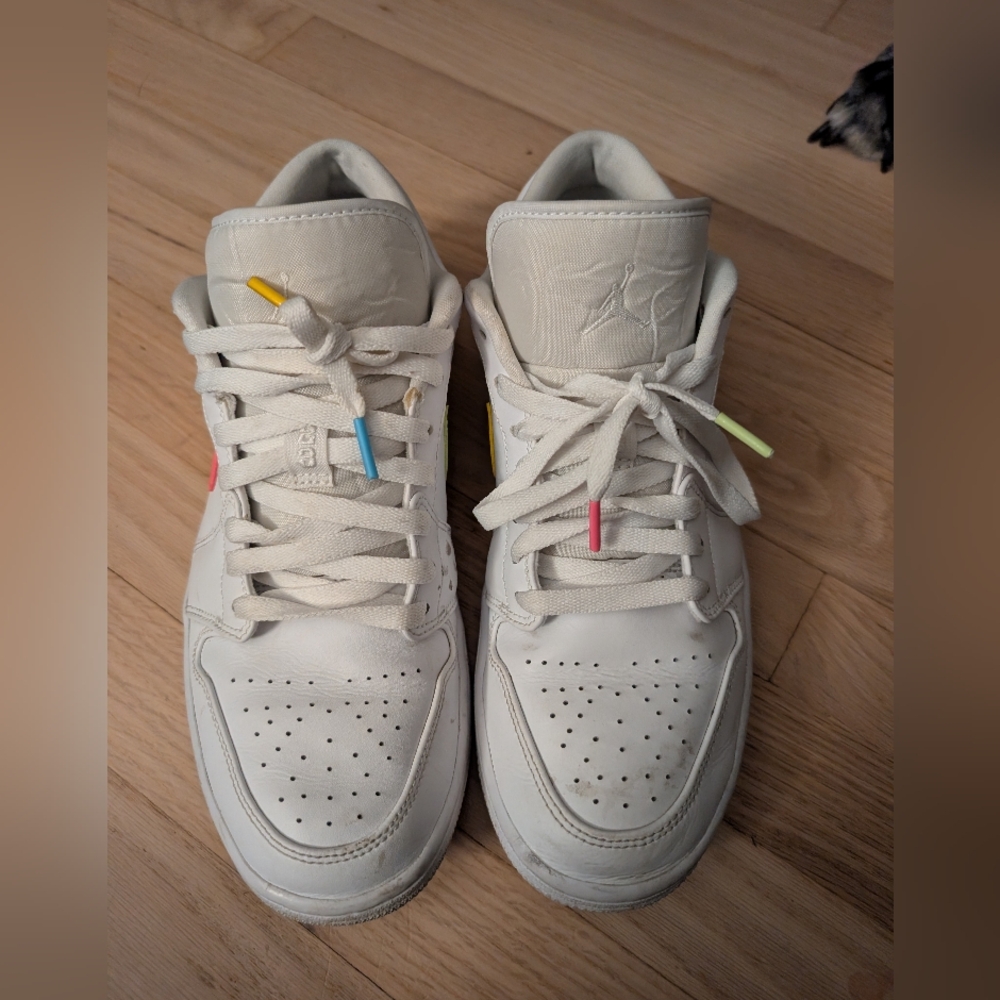 Air Jordan Multicolor - Women's 10. Very Good Condition